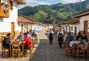 b) Montañas y pueblos con historia.​