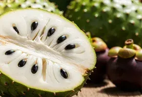 c) Dulce con un toque exótico.​