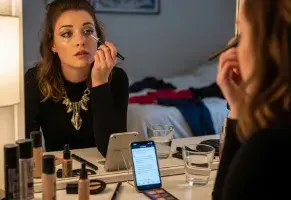 b) Lo grito, lo lloro y después me arreglo para salir