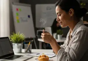 c) Durante la jornada y como pausa para recargar energías
