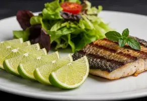 b) Solo a ciertos platos.​