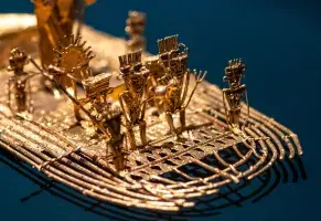 d) Museos, teatro y café en tu lugar favorito