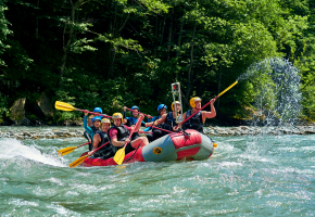 Explore nature (hiking, ecotourism, rafting)